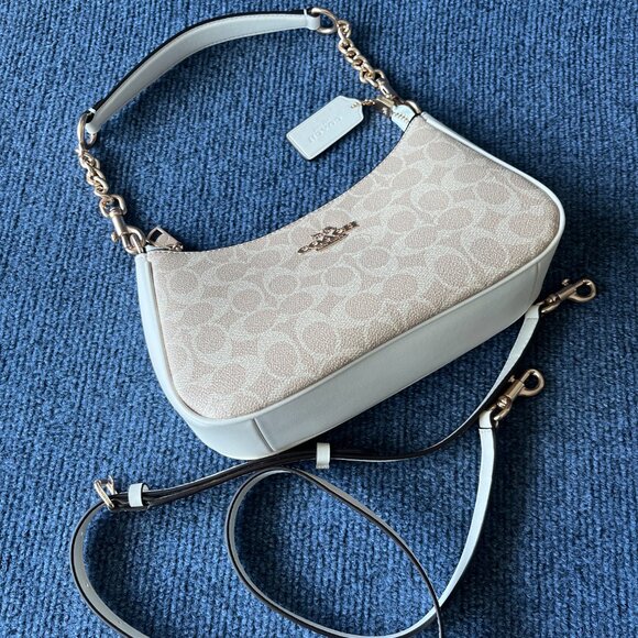 Coach fashion Women's Bag Fashionable Cream Handbag - Picture 2 of 9